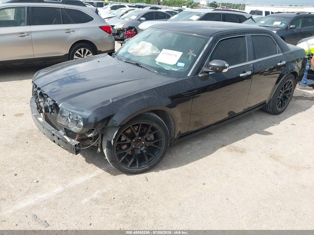 2C3CA6CT0AH209775 2010 CHRYSLER 300C photo no. 2