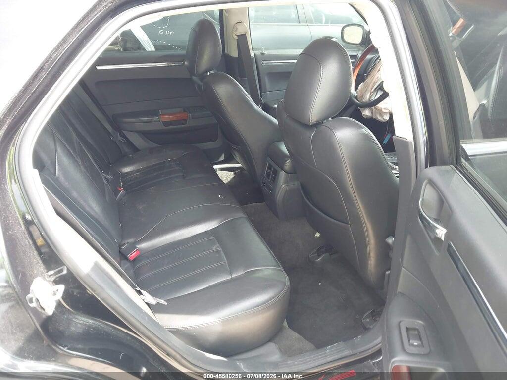 2C3CA6CT0AH209775 2010 CHRYSLER 300C photo no. 8