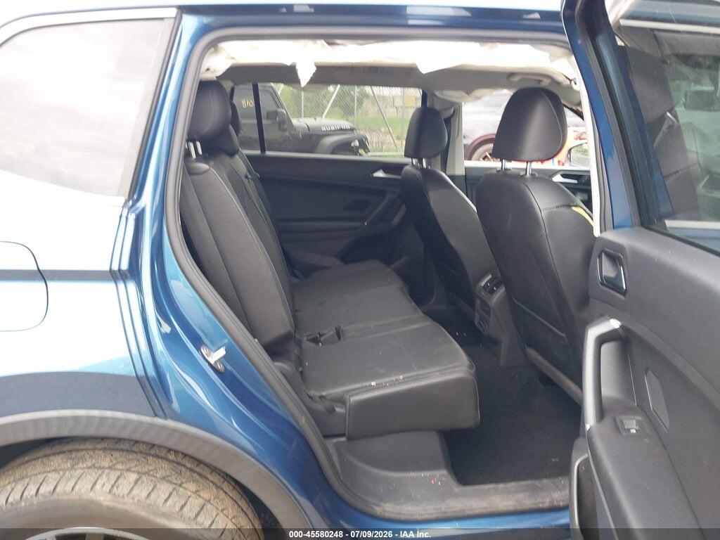 3VV3B7AX5JM120176 2018 VOLKSWAGEN TIGUAN photo no. 8
