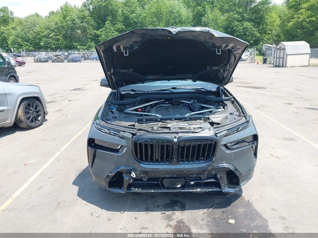 5UX23EM09S9Y92138 2025 BMW X7 photo no. 10