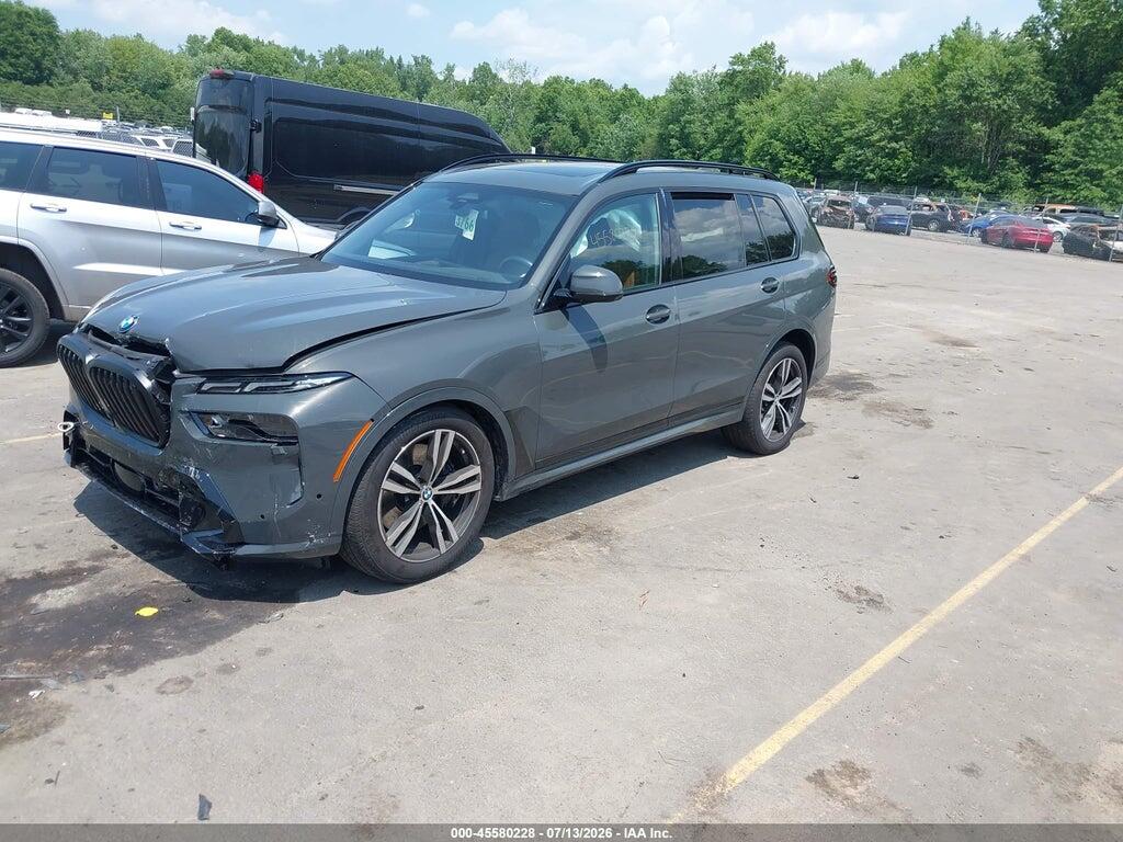 5UX23EM09S9Y92138 2025 BMW X7 photo no. 2