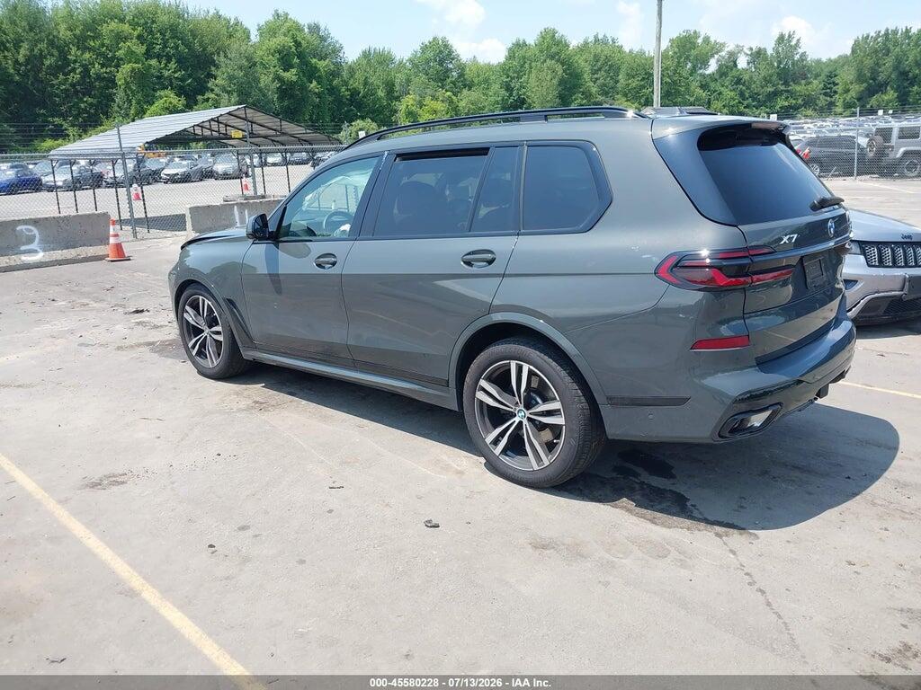 5UX23EM09S9Y92138 2025 BMW X7 photo no. 3