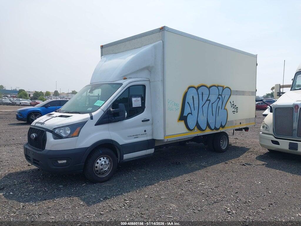 1FDBF6PG2PKB82663 2023 FORD TRANSIT-350 CUTAWAY photo no. 2