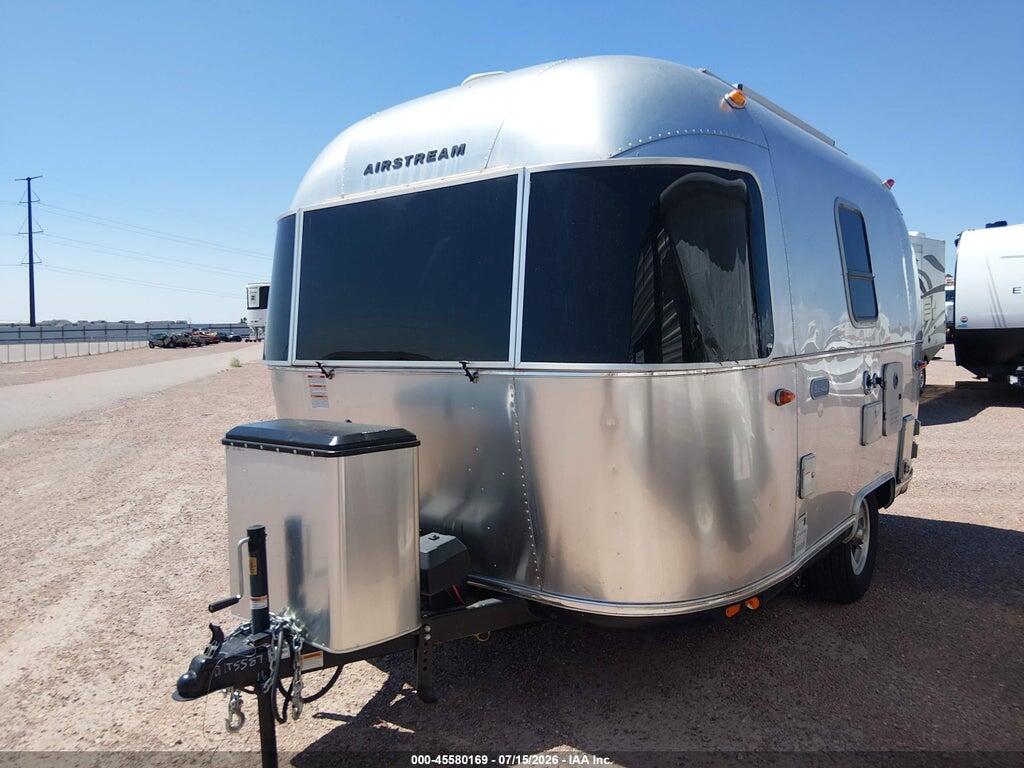 1STHMAC16MJ555991 2021 AIRSTREAM BAMBI photo no. 2