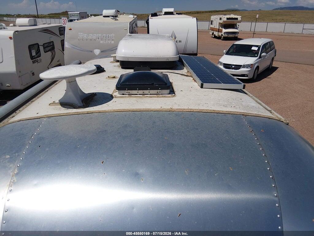 1STHMAC16MJ555991 2021 AIRSTREAM BAMBI photo no. 6