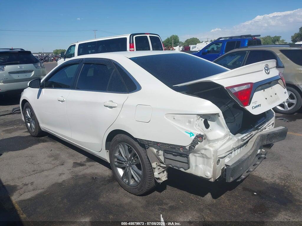 4T1BF1FK2HU403323 2017 TOYOTA CAMRY photo no. 3