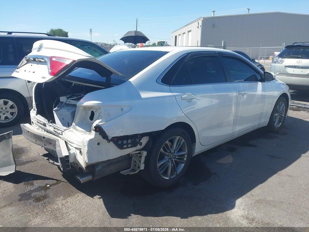 4T1BF1FK2HU403323 2017 TOYOTA CAMRY photo no. 4