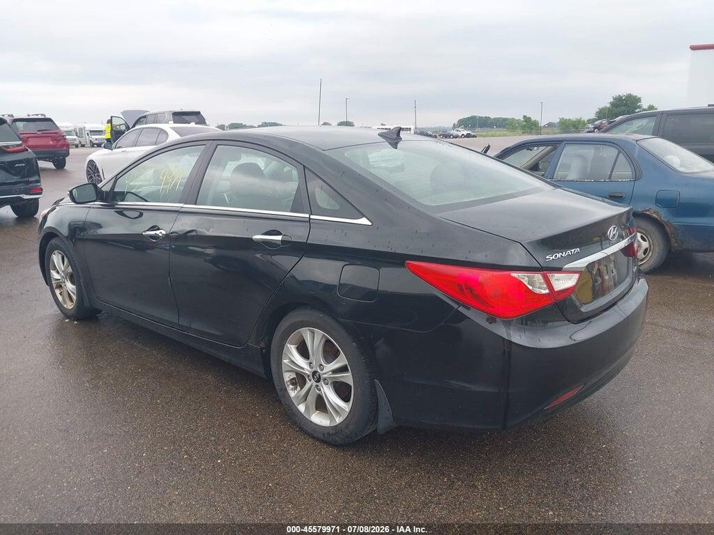 5NPEC4AC4BH130866 2011 HYUNDAI SONATA photo no. 3