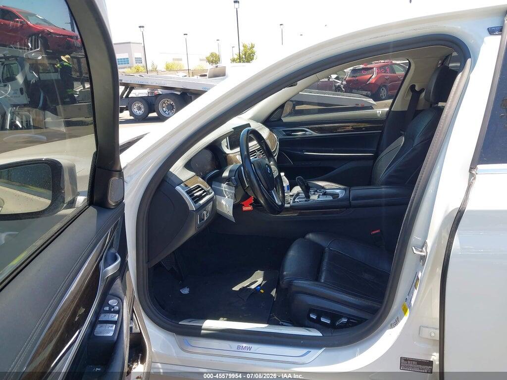 WBA7T2C05NCH58449 2022 BMW 740 photo no. 5