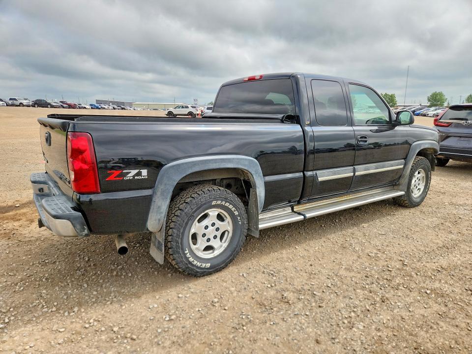 2003 CHEVROLET SILVERADO K1500 — Фото 3 из 13