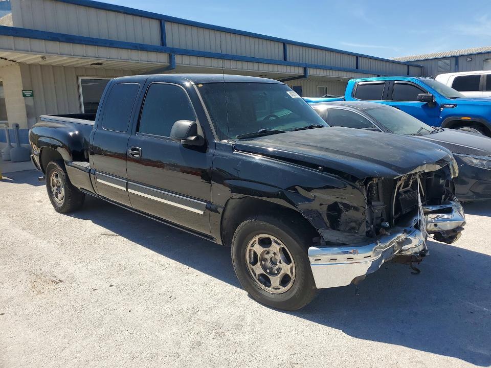 2003 CHEVROLET SILVERADO C1500 — Фото 4 из 12
