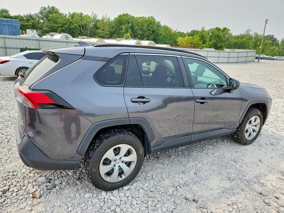 2019 TOYOTA RAV4 LE — Фото 3 из 13