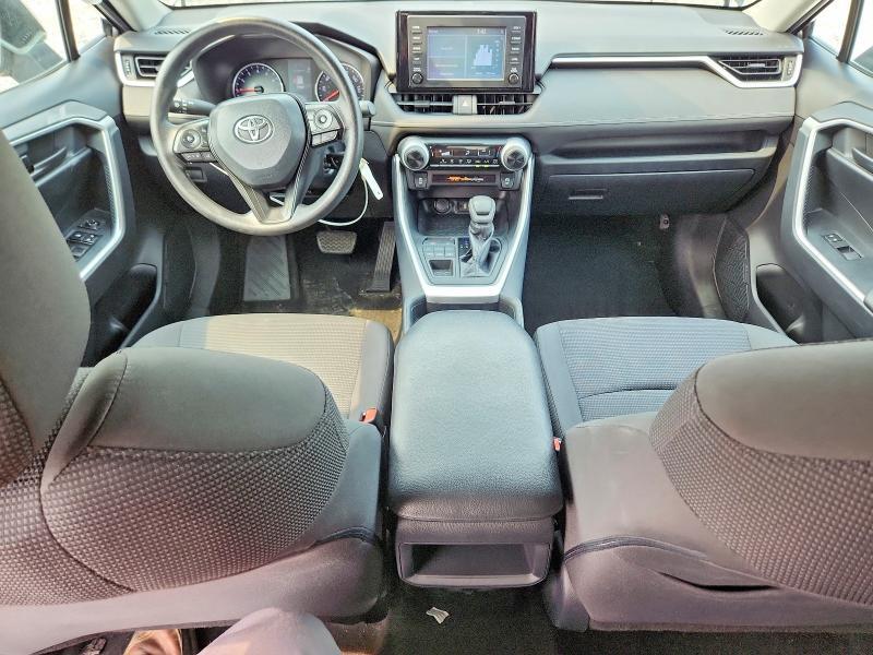 2019 TOYOTA RAV4 LE — Фото 8 из 13