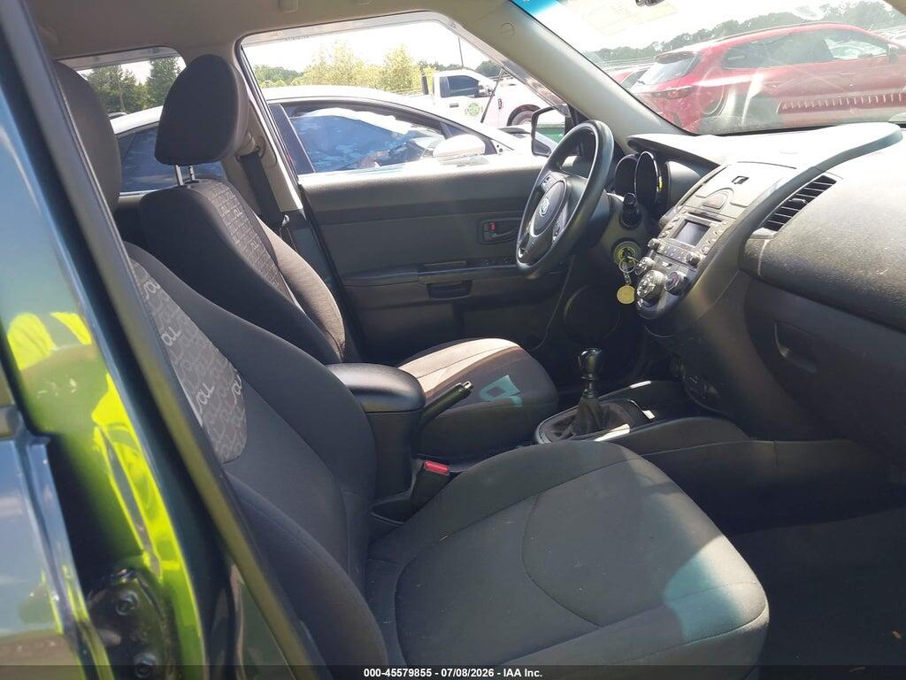 KNDJT2A21B7312782 2011 KIA SOUL photo no. 5
