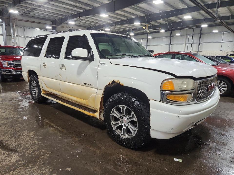 2003 GMC YUKON XL DENALI — Фото 4 из 13