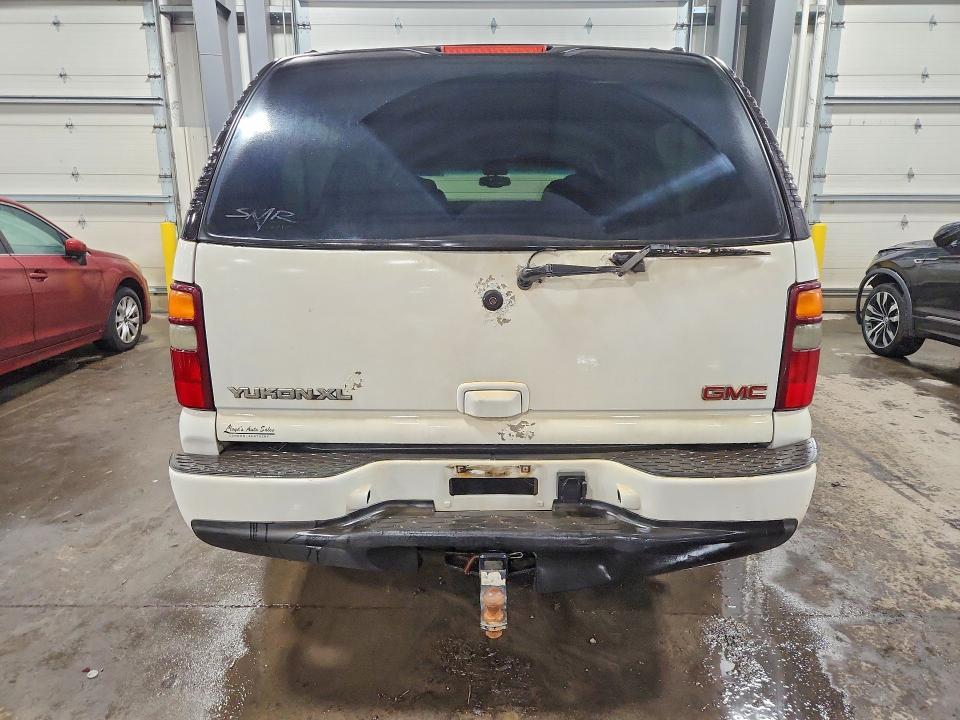 2003 GMC YUKON XL DENALI — Фото 6 из 13
