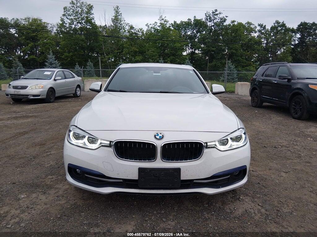 WBA8D9G52JNU67127 2018 BMW 330I photo no. 12