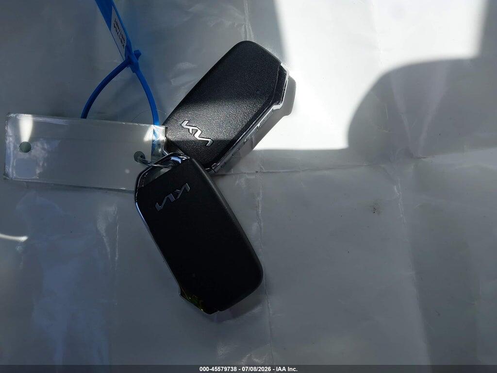 KNDCR3LE7P5099070 2023 KIA NIRO photo no. 11