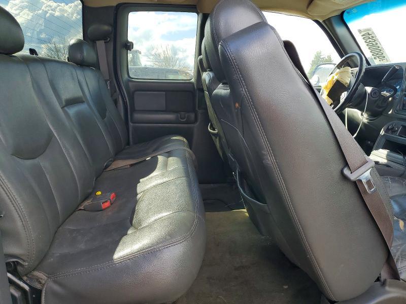 2003 GMC NEW SIERRA K1500 — Фото 10 из 12