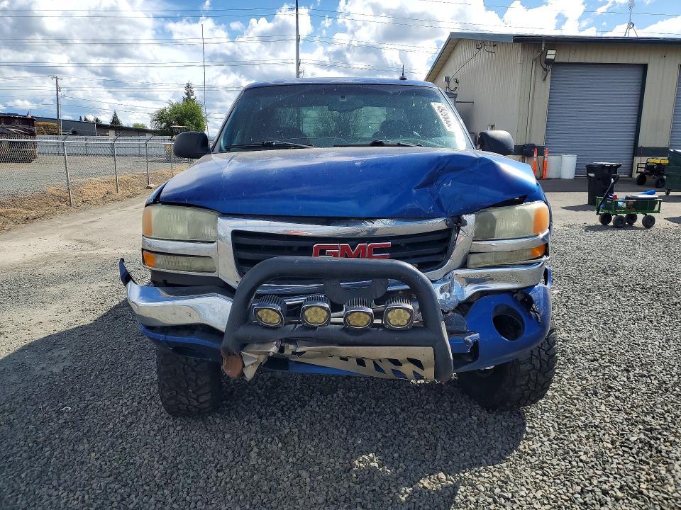 2003 GMC NEW SIERRA K1500 — Фото 5 из 12
