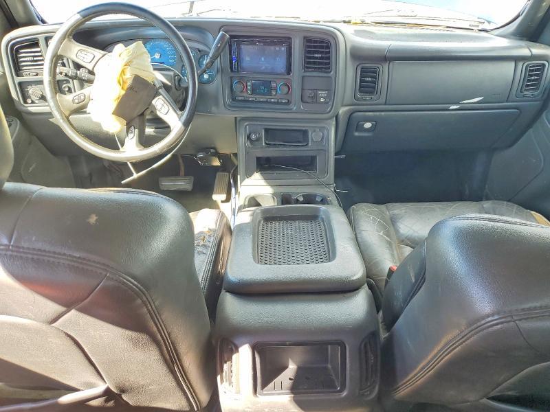 2003 GMC NEW SIERRA K1500 — Фото 8 из 12