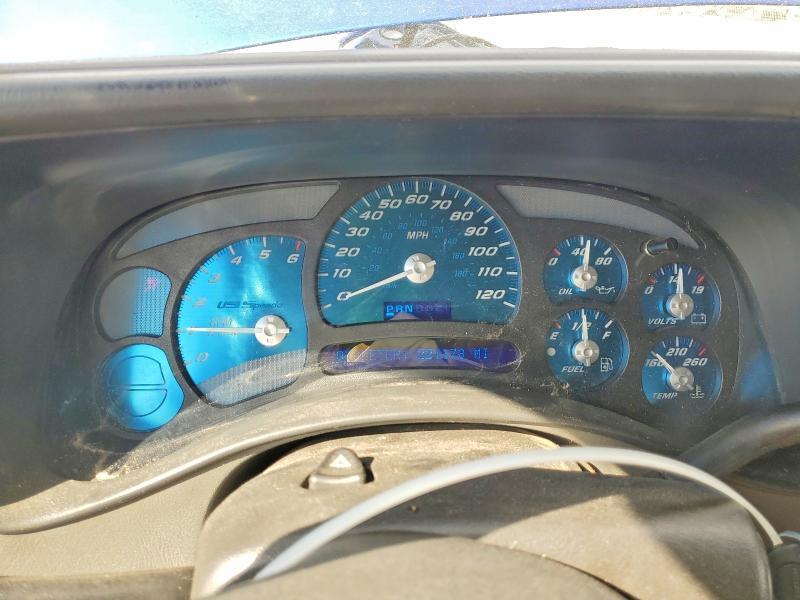 2003 GMC NEW SIERRA K1500 — Фото 9 из 12