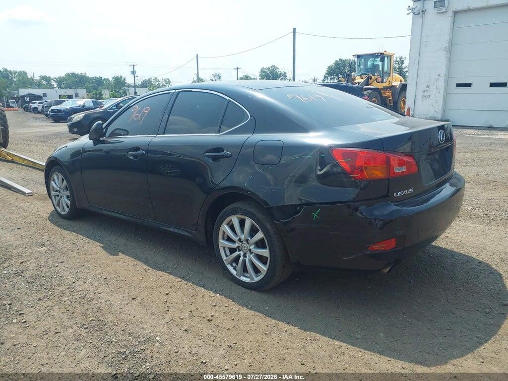 JTHCK262X62001521 2006 LEXUS IS 250 photo no. 3