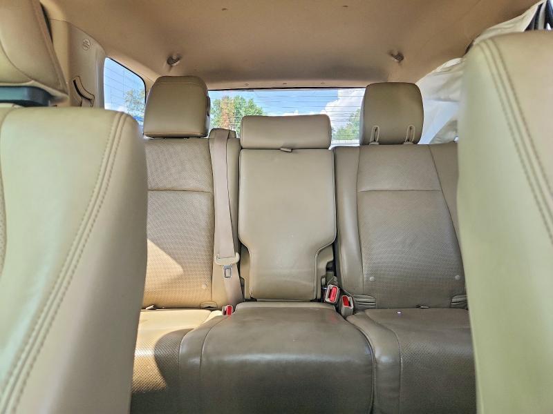 2019 TOYOTA 4RUNNER SR5 — Фото 10 из 13