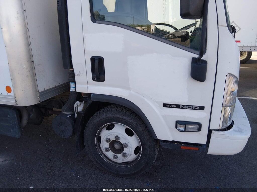 JALE5W161H7900307 2017 ISUZU NQR DSL REG AT photo no. 6