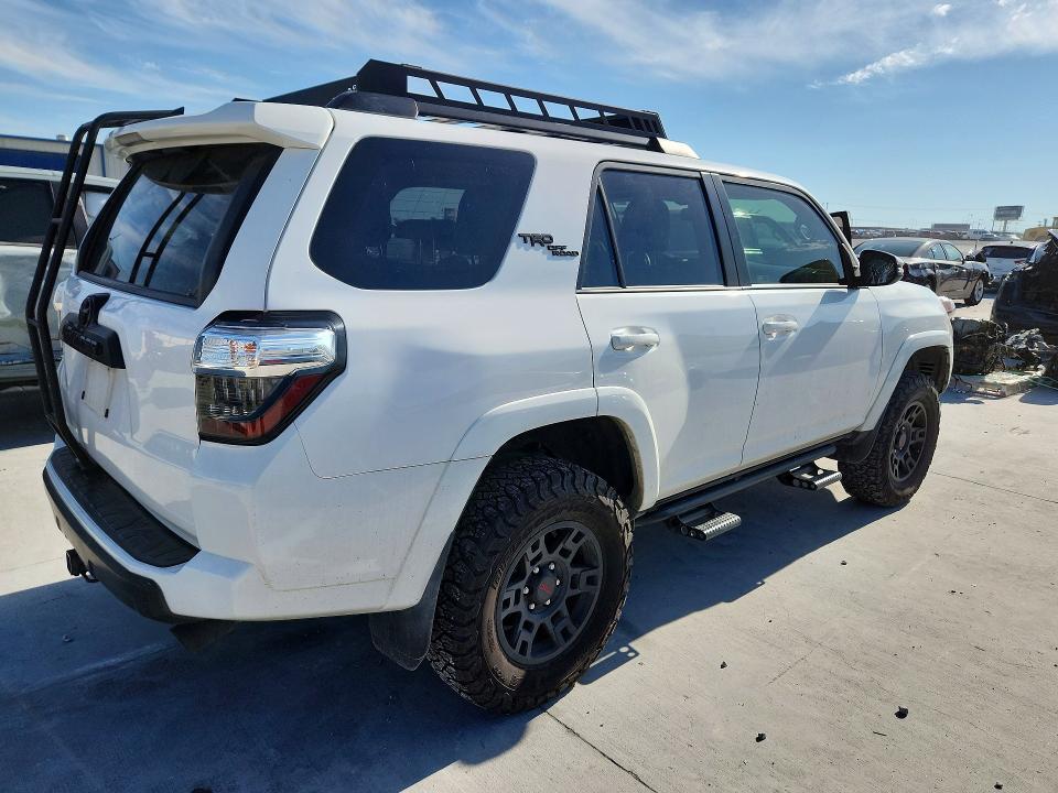 2019 TOYOTA 4RUNNER — Фото 3 из 12