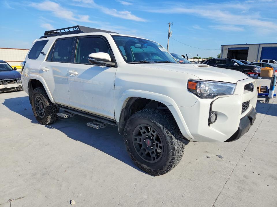 2019 TOYOTA 4RUNNER — Фото 4 из 12