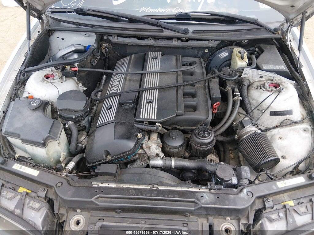 WBABS33481JY41737 2001 BMW 325CI photo no. 10