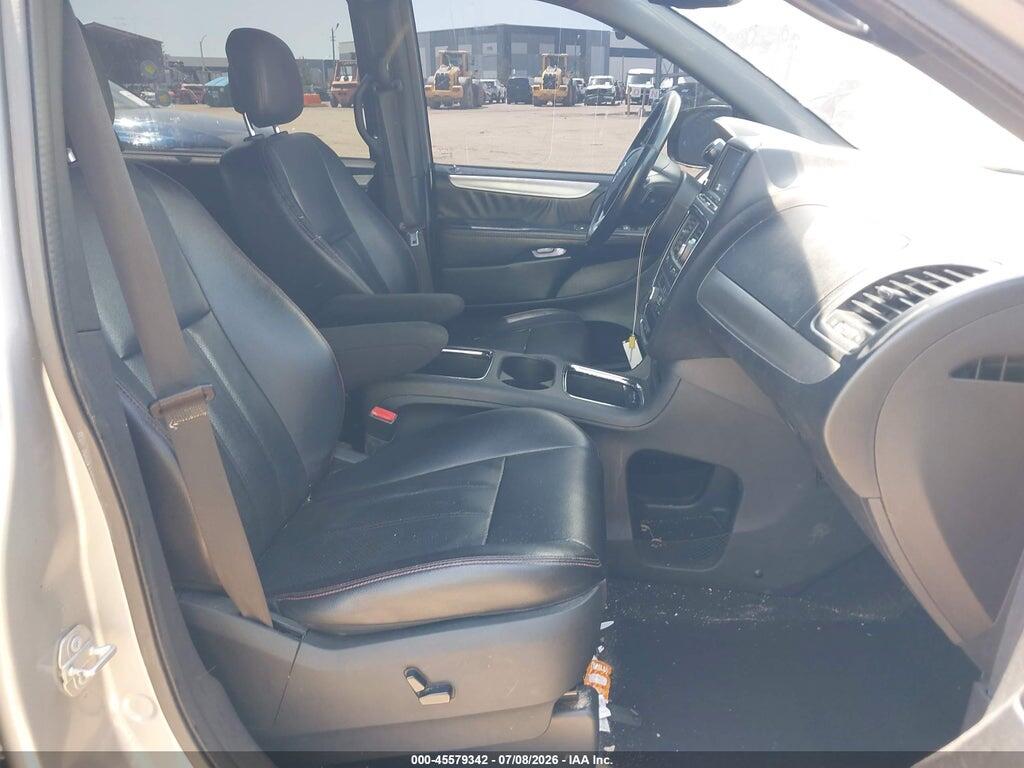 2C4RDGEG7KR723640 2019 DODGE GRAND CARAVAN photo no. 5