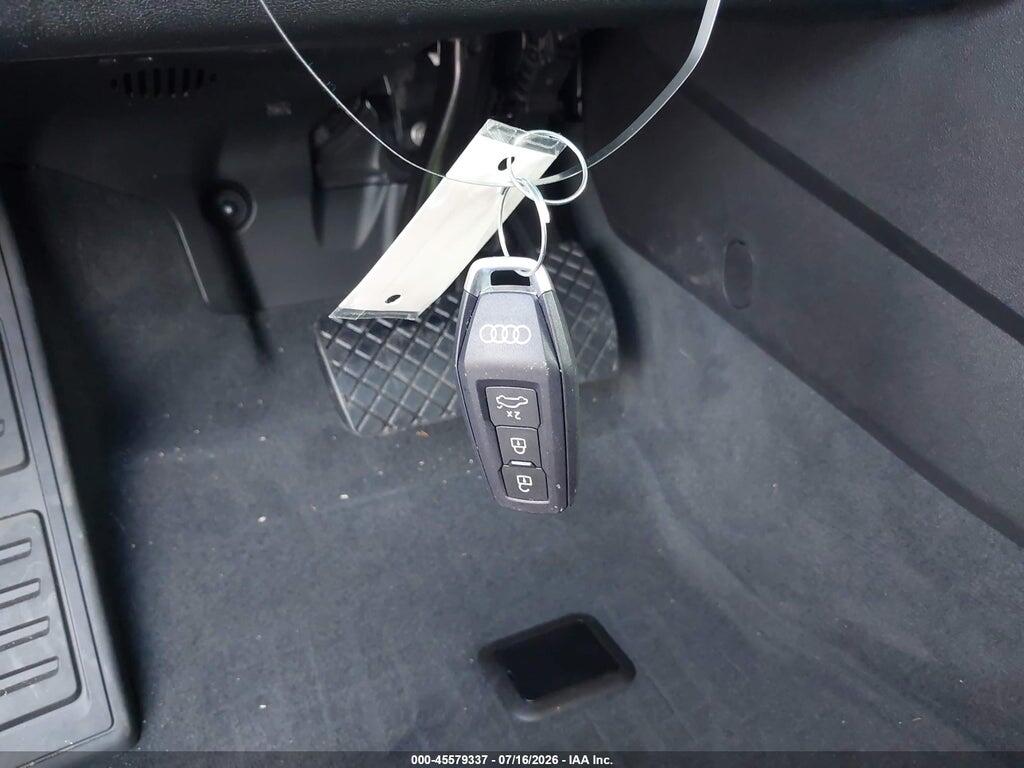 WAU7CAGH8SA020854 2025 AUDI A6 E-TRON photo no. 11