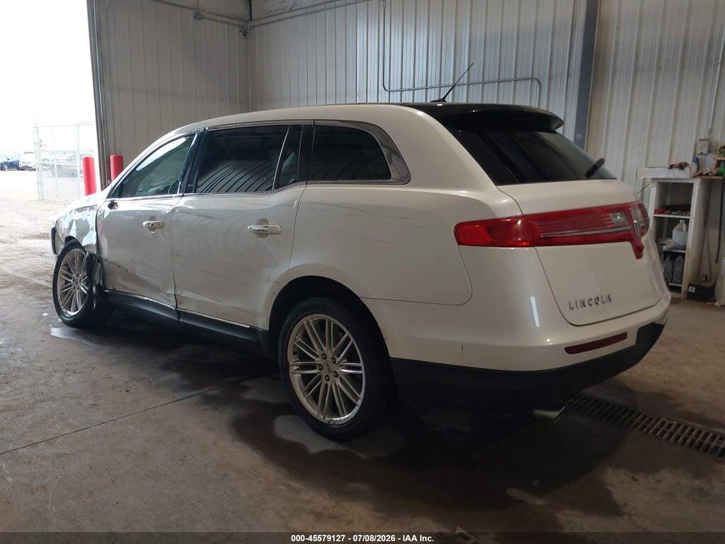 2LMHJ5AT8KBL03342 2019 LINCOLN MKT photo no. 3