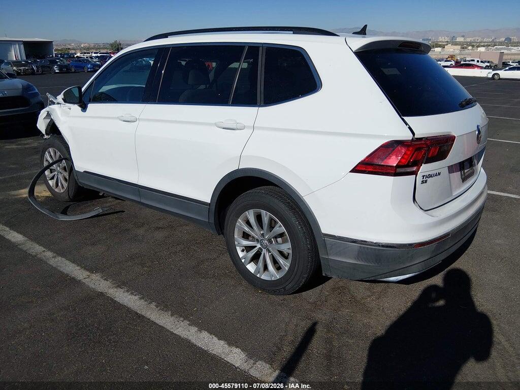 3VV3B7AX2JM156827 2018 VOLKSWAGEN TIGUAN photo no. 3