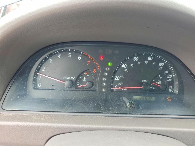 2003 TOYOTA CAMRY LE — Фото 9 из 12