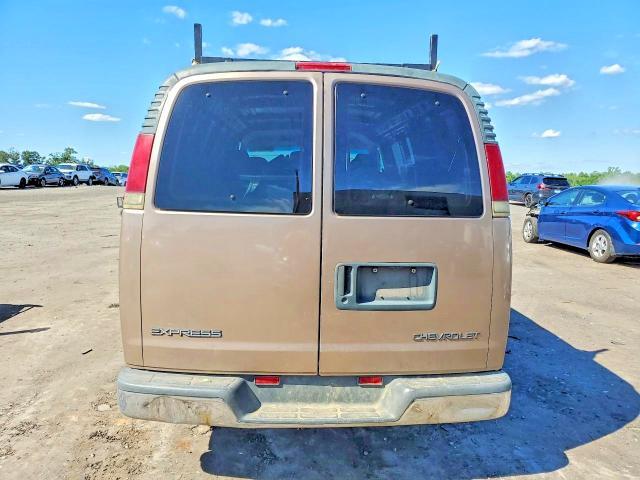 2002 CHEVROLET EXPRESS G1500 — Фото 6 из 12