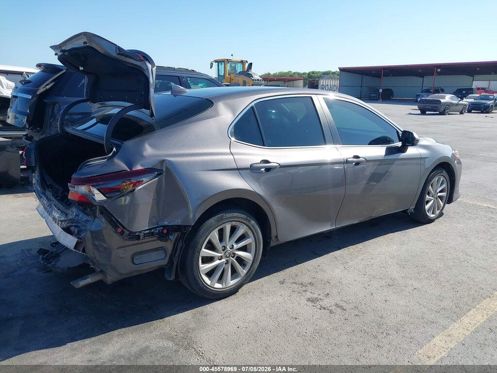 4T1C11AK4NU688466 2022 TOYOTA CAMRY photo no. 4