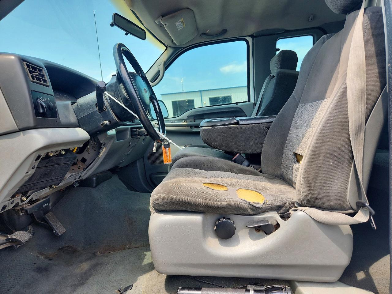2002 FORD F250 SUPER DUTY — Фото 7 из 12