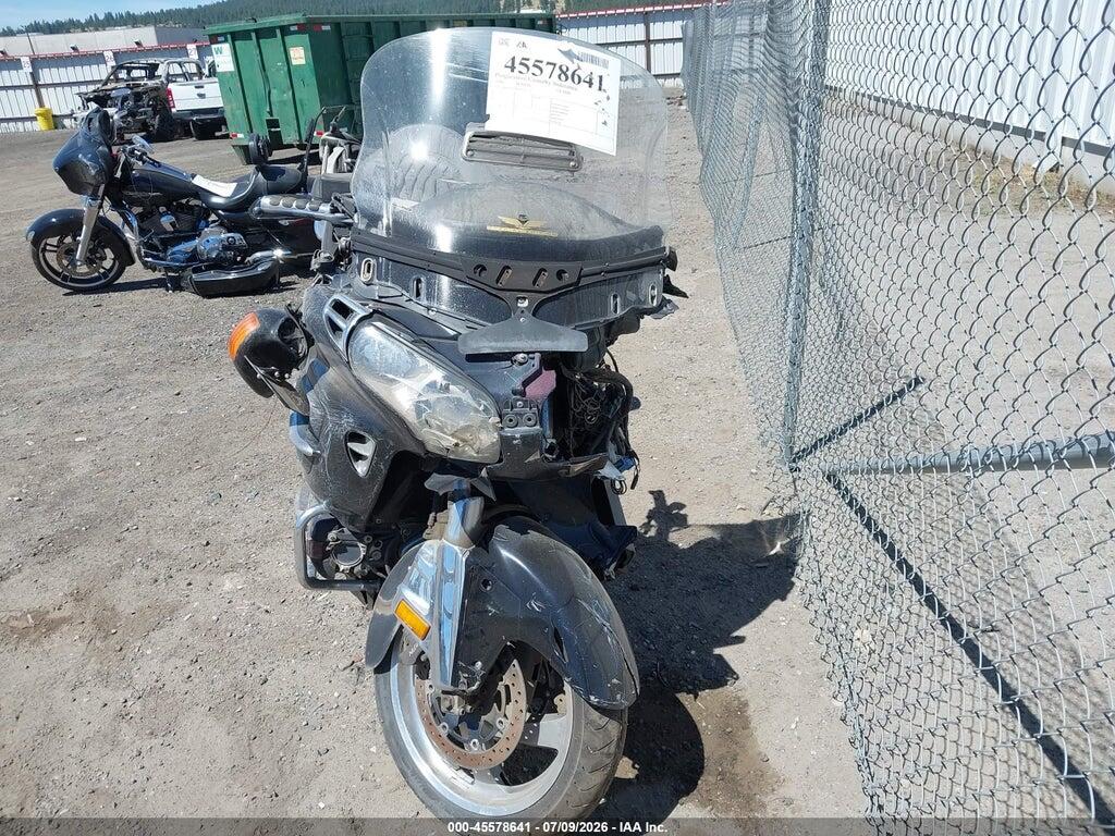 1HFSC47054A307523 2004 HONDA GL1800 photo no. 5