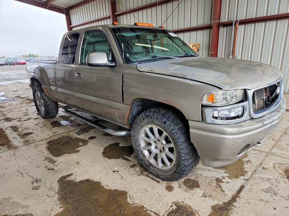 2002 GMC SIERRA K1500 DENALI — Фото 4 из 12