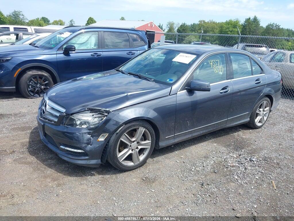 WDDGF8BB2BR173372 2011 MERCEDES-BENZ C 300 photo no. 2