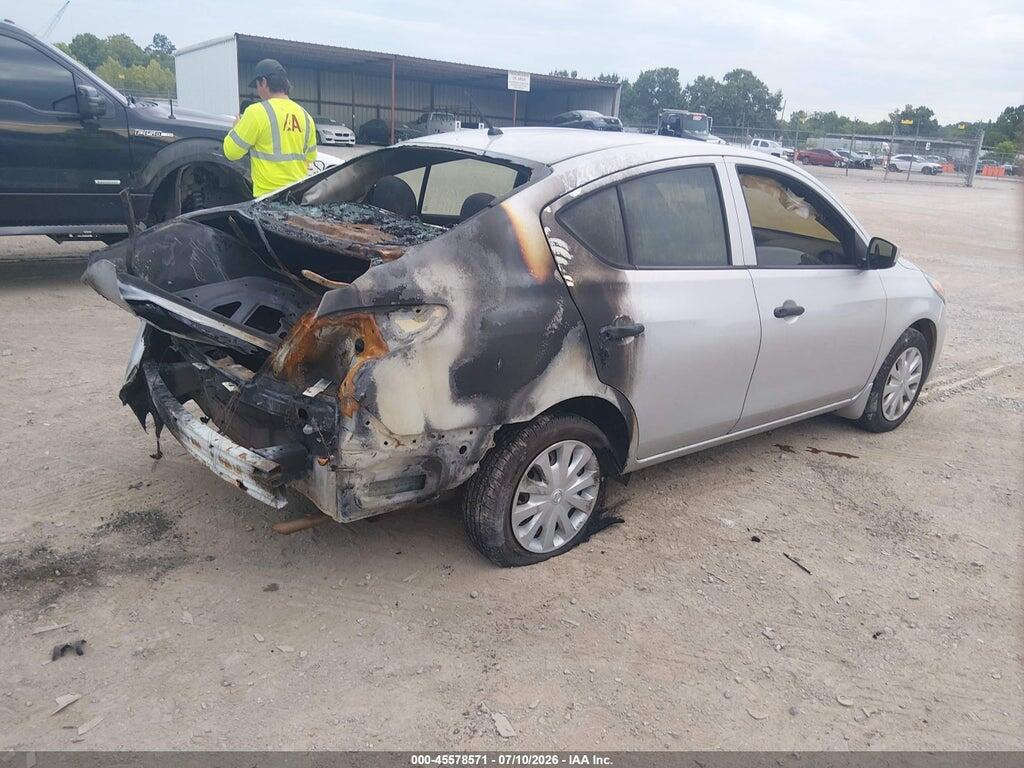 3N1CN7AP3HL822263 2017 NISSAN VERSA photo no. 4