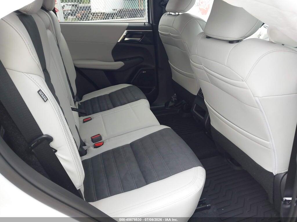 JA4J4VAB4TZ038315 2026 MITSUBISHI OUTLANDER photo no. 8