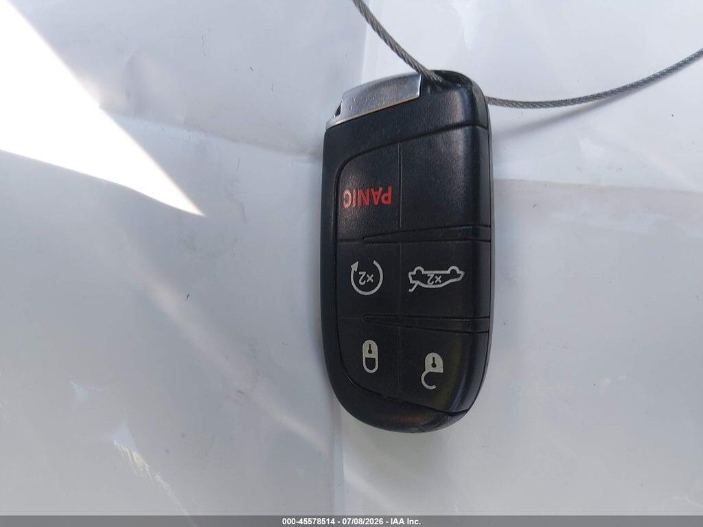 1C3CCCBG0FN651290 2015 CHRYSLER 200 photo no. 11