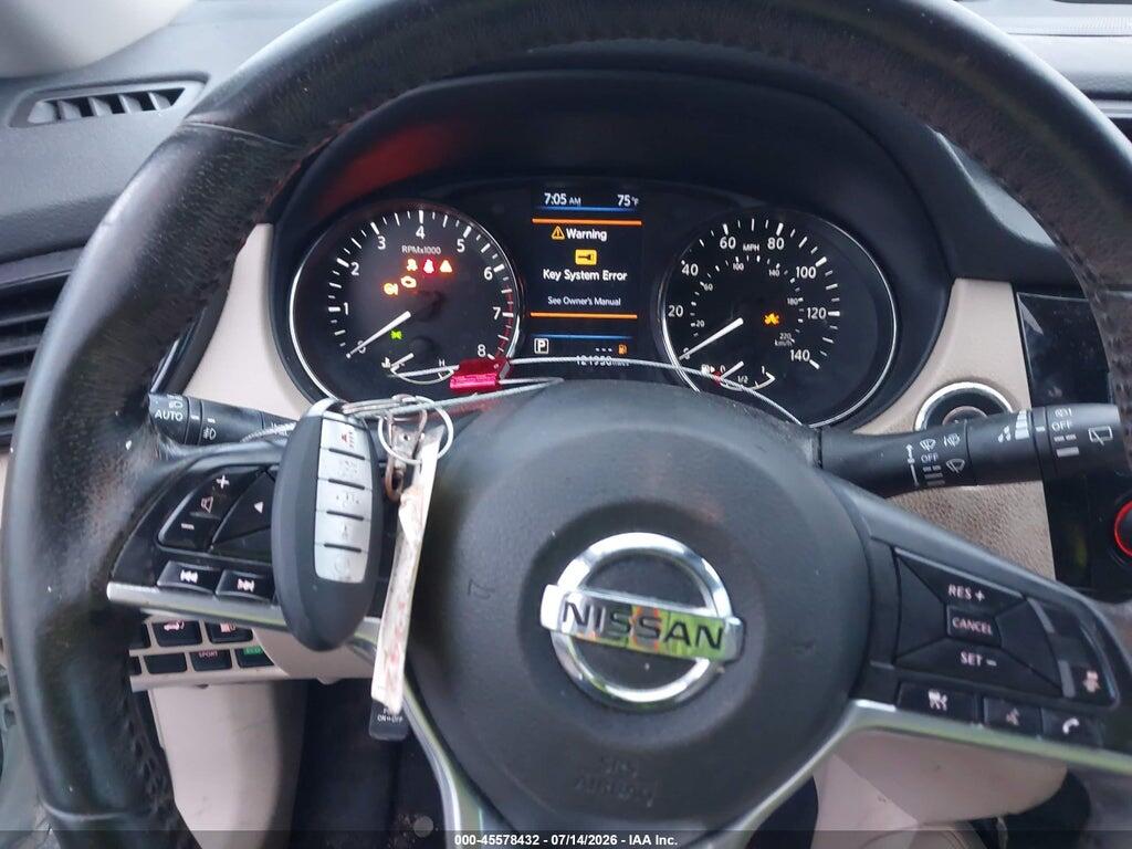 JN8AT2MT2JW452501 2018 NISSAN ROGUE photo no. 11