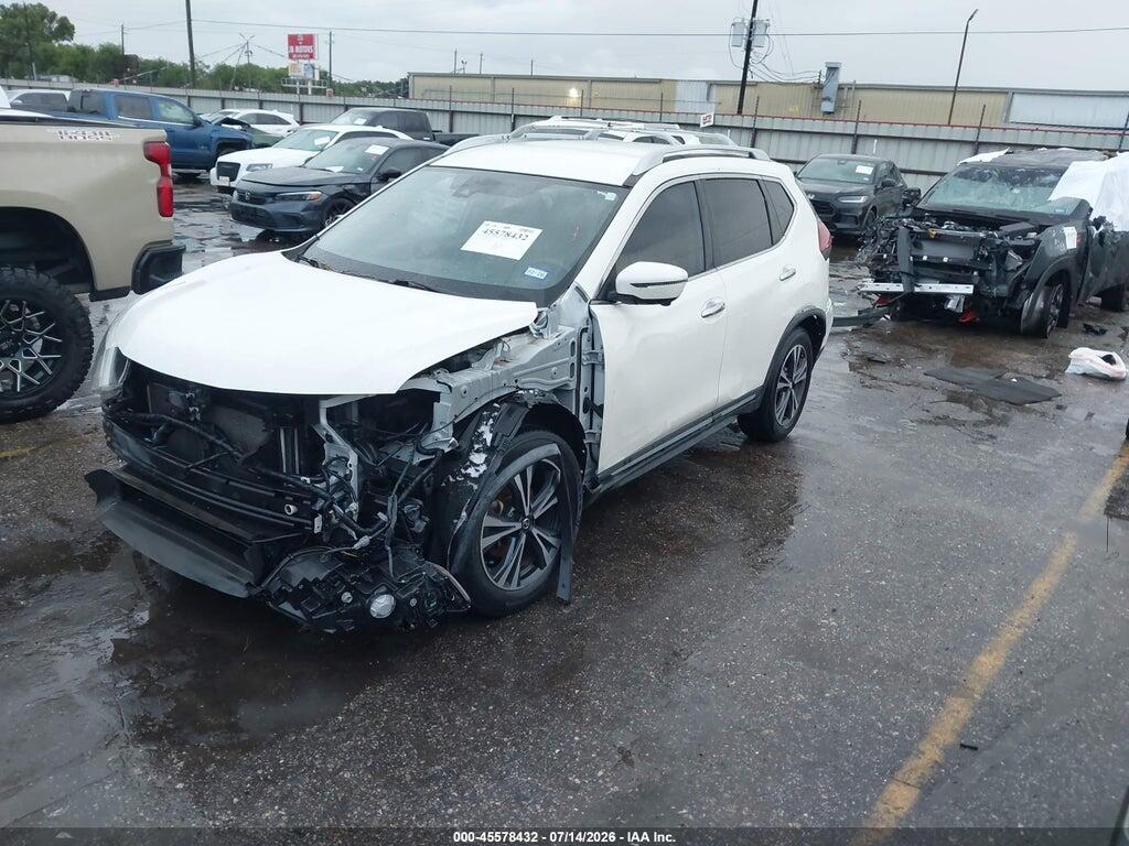 JN8AT2MT2JW452501 2018 NISSAN ROGUE photo no. 2