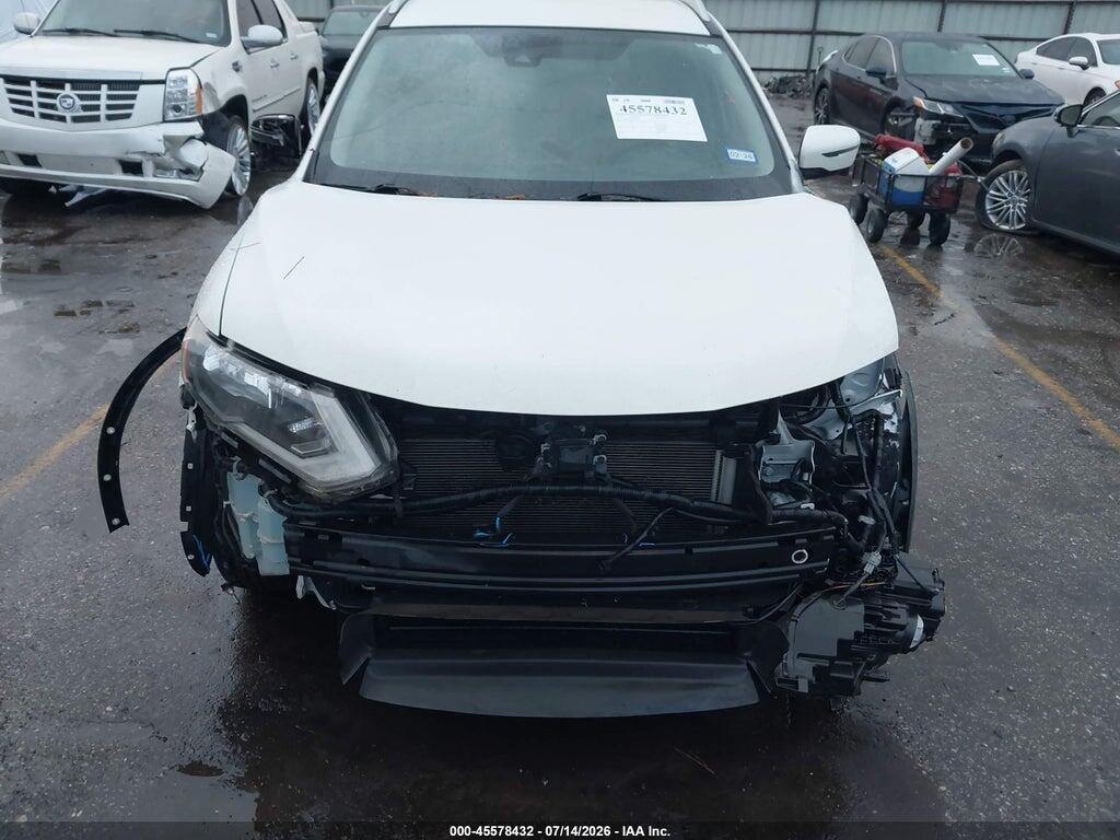 JN8AT2MT2JW452501 2018 NISSAN ROGUE photo no. 6