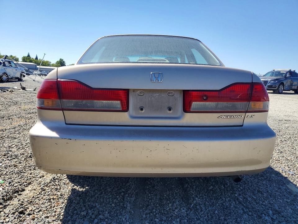 2002 HONDA ACCORD LX — Фото 6 из 13